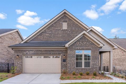 411 Newstyle Way active home in Courtyards On New Hope, Gastonia, NC