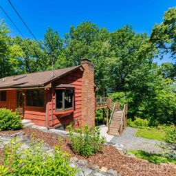 168 Blossom Ridge