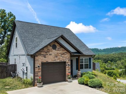 115 Water Leaf Drive