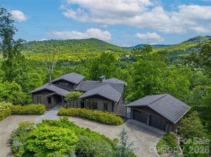 1121 Timberbluff Way active home in The Cliffs At Walnut Cove, Arden, NC