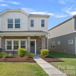 605 Cedar Knoll Circle