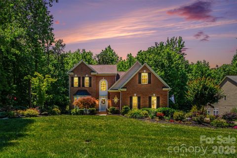 161 Montrose Drive active home in Muirfield, Mooresville, NC