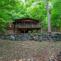 23 Hunting Lodge Drive