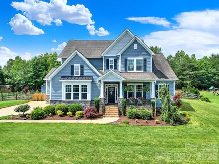 6390 Willow Farm Drive pending home in Willow Farms, Denver, NC