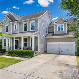 1016 Currituck Way