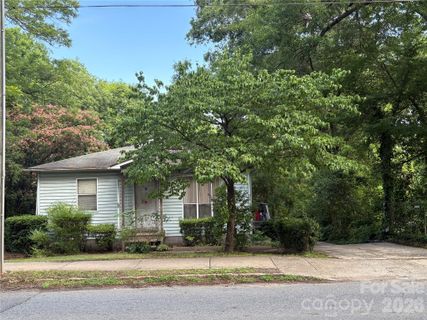 1304 N Davidson Street