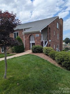 100 Northshore Court