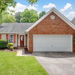 2244 Wexford Way