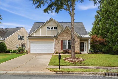 Homes in Matthews Ridge, Matthews