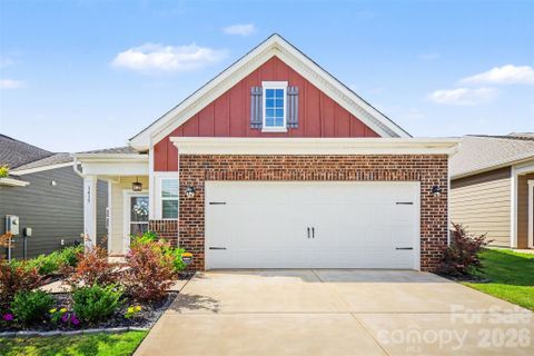 1417 Turkey Roost Road active home in Elizabeth, Fort Mill, SC