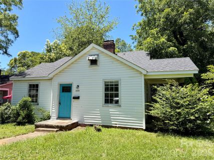 2825 Parkway Avenue pending home in Enderly Park, Charlotte, NC