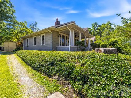 1214 Oakland Street sold home in Hyman Heights, Hendersonville, NC