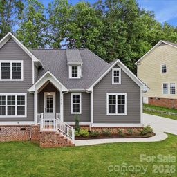 7815 Red Oaks Trail