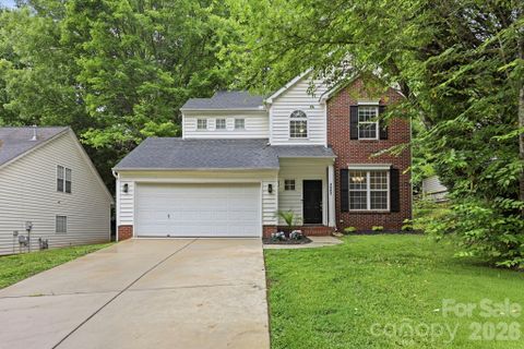 4902 Windchase Lane active home in Davis Lake, Charlotte, NC