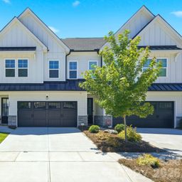 6008 Corbin Woods Court