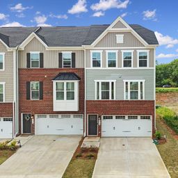 2528 Grantham Place Drive