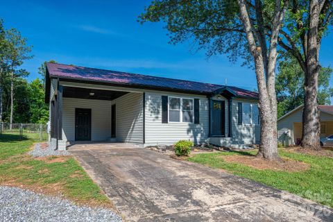 412 Forest Drive