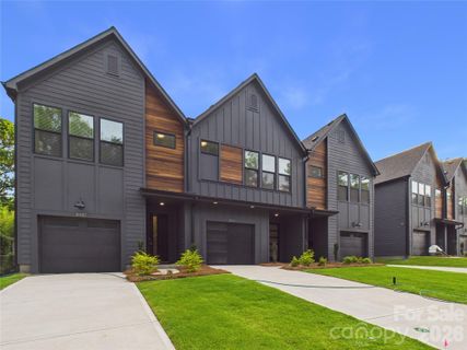 2637 Ravencroft Drive pending home in Smallwood, Charlotte, NC
