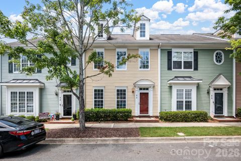 814 Cattaloochee Lane active home in Monteith Park, Huntersville, NC