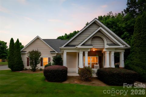 8526 Summer Serenade Drive pending home in Tanners Creek, Huntersville, NC