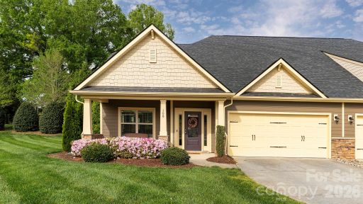 108 Damsire Court active home in Johnson Manor, Mooresville, NC