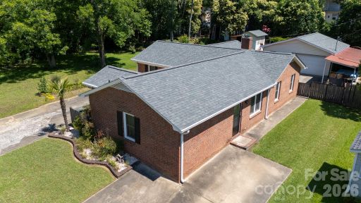 555 E Black Street