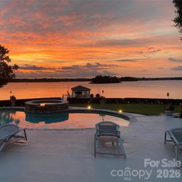 2477 Peninsula Shores Court