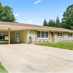 2910 Floral Drive