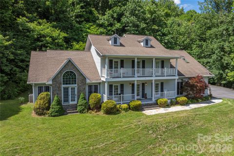 302 Davy Crockett Drive pending home in Fisher Ridge, Maggie Valley, NC