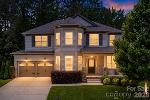 3108 Helmsley Court pending home in Castlebrooke, Concord, NC