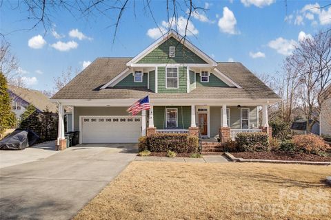 Hunters Run, Tega Cay
