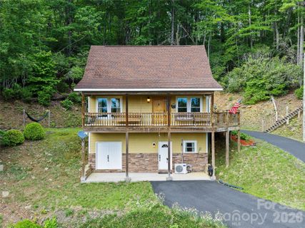 226 Orchard View Trail pending home in Highland Falls, Spruce Pine, NC