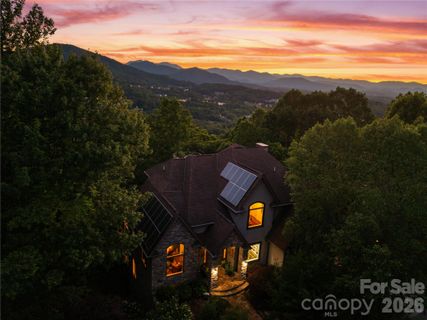 Homes in Crest Mountain, Asheville