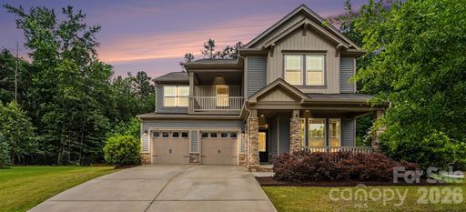 2702 Cheverny Place pending home in Castlebrooke, Concord, NC