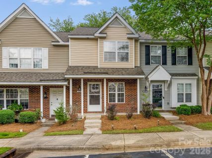 3259 Blythe Ridge Court active home in The Townes At Old Stone Crossing, Charlotte, NC