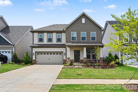 642 Amberjack Place active home in Lakeside Glen, York, SC
