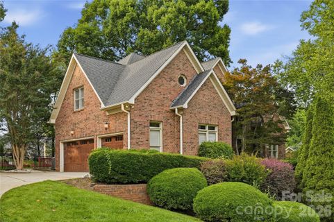 7205 Watersreach Lane