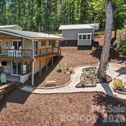 512 Deerfield Road