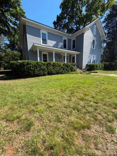 114 N Harris Street
