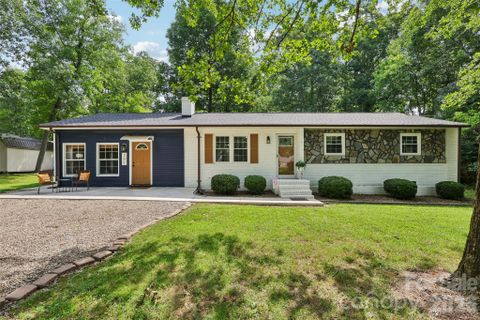 207 S Gold Branch Road