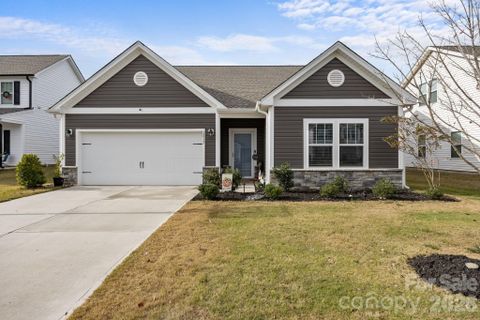 2015 Mcdonald Drive active home in Forest Creek, Stanfield, NC