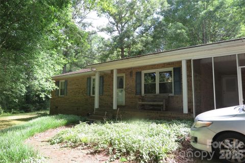 112 Glenn Oaks Drive