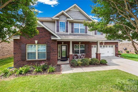 14712 Vaughan Drive active home in Kingsbridge, Charlotte, NC
