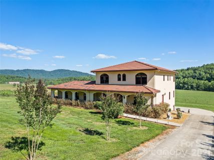 1418 Landis Lane