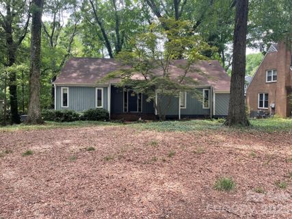 6026 Kingstree Drive pending home in Brandon, Charlotte, NC