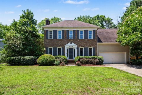 14010 Merganzer Court pending home in Feather Trace, Charlotte, NC