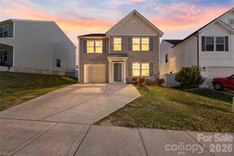 10131 Holly Park Drive active home in Upper Riverpointe, Charlotte, NC