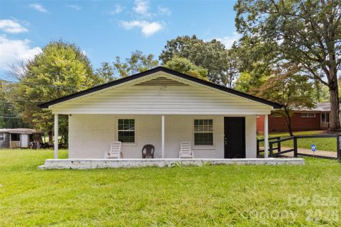 106 Robinson Avenue