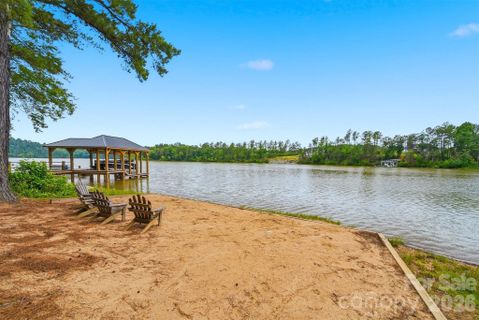 1776 Cove Side Drive