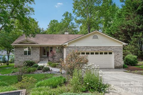 3 Wentworth Court sold home in Etowahs Reach, Etowah, NC